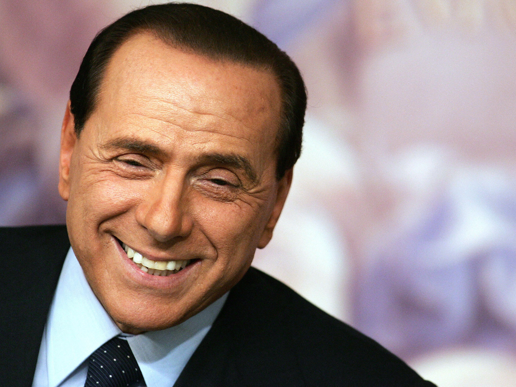 Имя берлускони 7 букв. Сильвио Берлускони. Премьер-министр Италии Сильвио Берлускони. Премьер-министр Италии с 2001 Сильвио Берлускони. Берлускони 2008.