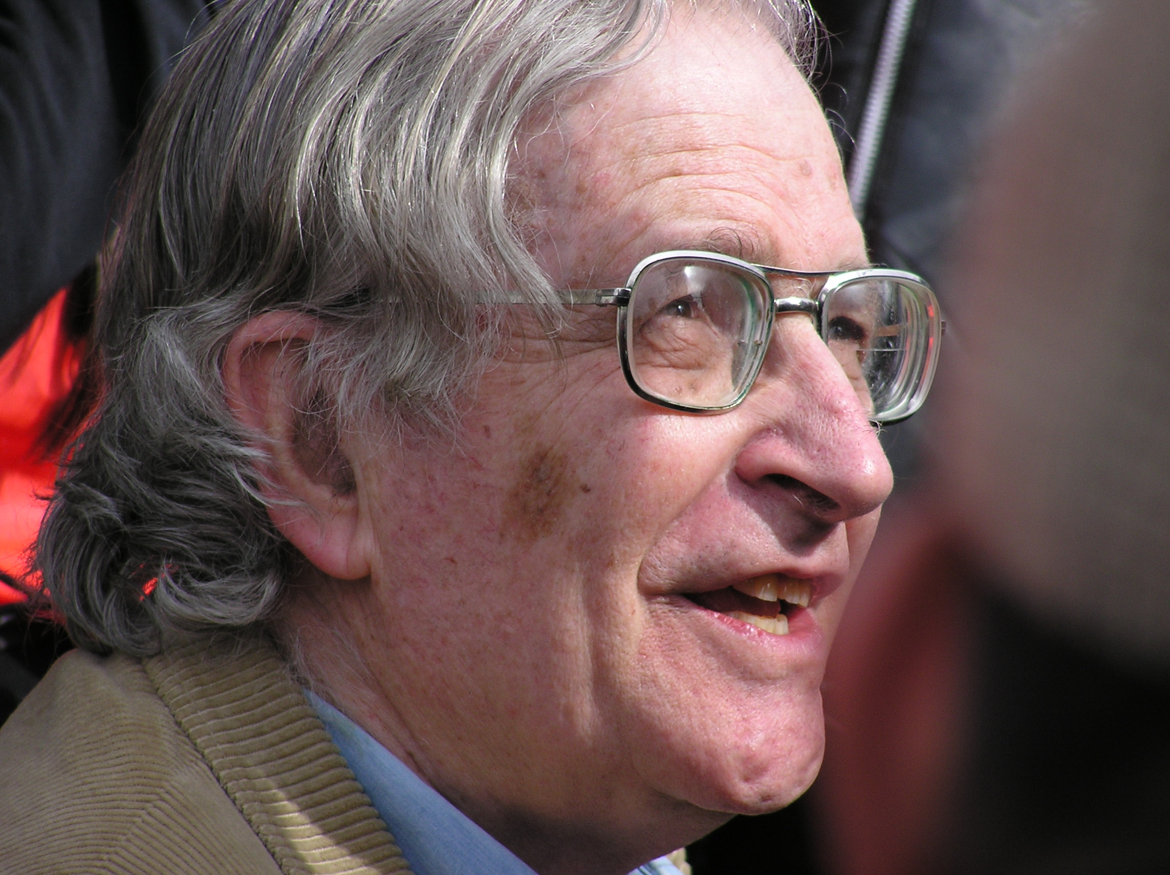 Fund Drive Special: Noam Chomsky on the Media