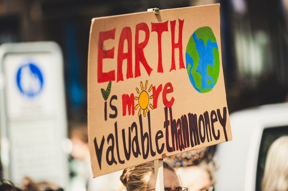 Fund Drive Special: Elites and the Climate Emergency