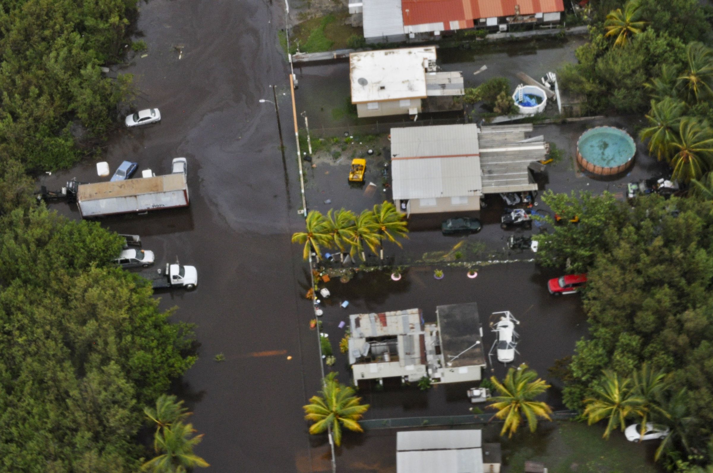 Half a Million Puerto Ricans are still without power; Emergency packs being offered for fund drive