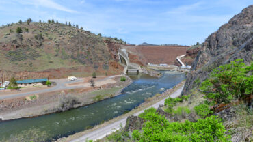 a view of that Iron Gate Dam on the Klamath River.